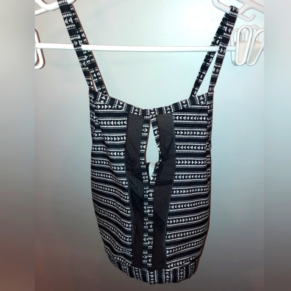 $ New with Tags 2X halter swim, beach, pool top